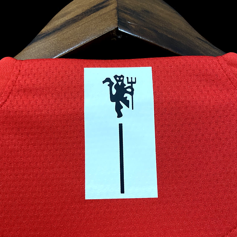 Manchester United Local 07-08 Retro Jersey With Shorts