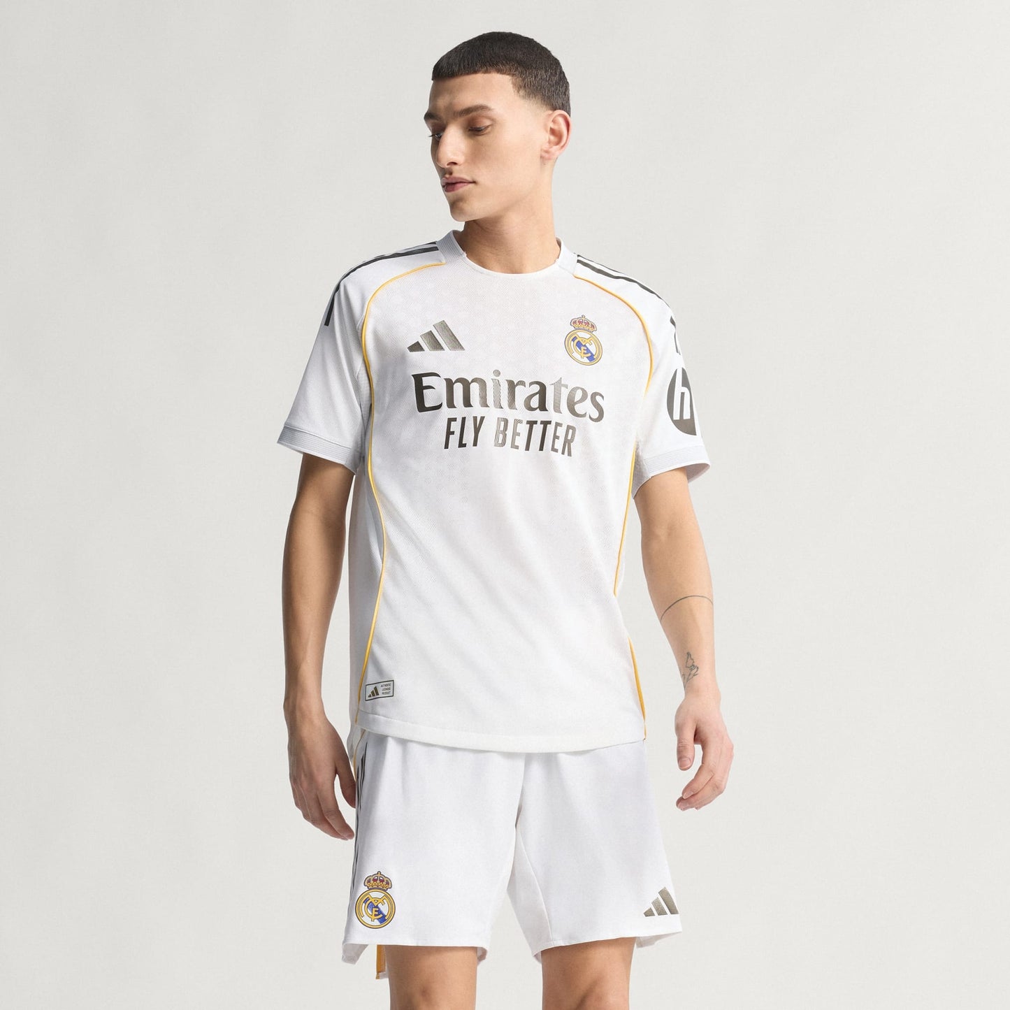 Real Madrid Home 25/26 Jersey
