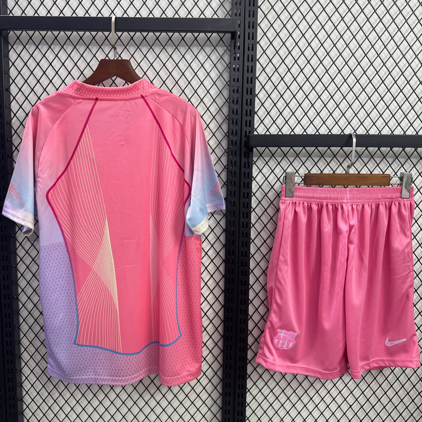 FC BARCELONA 2025 | SUMMER PINK EDITION Jersey with shorts