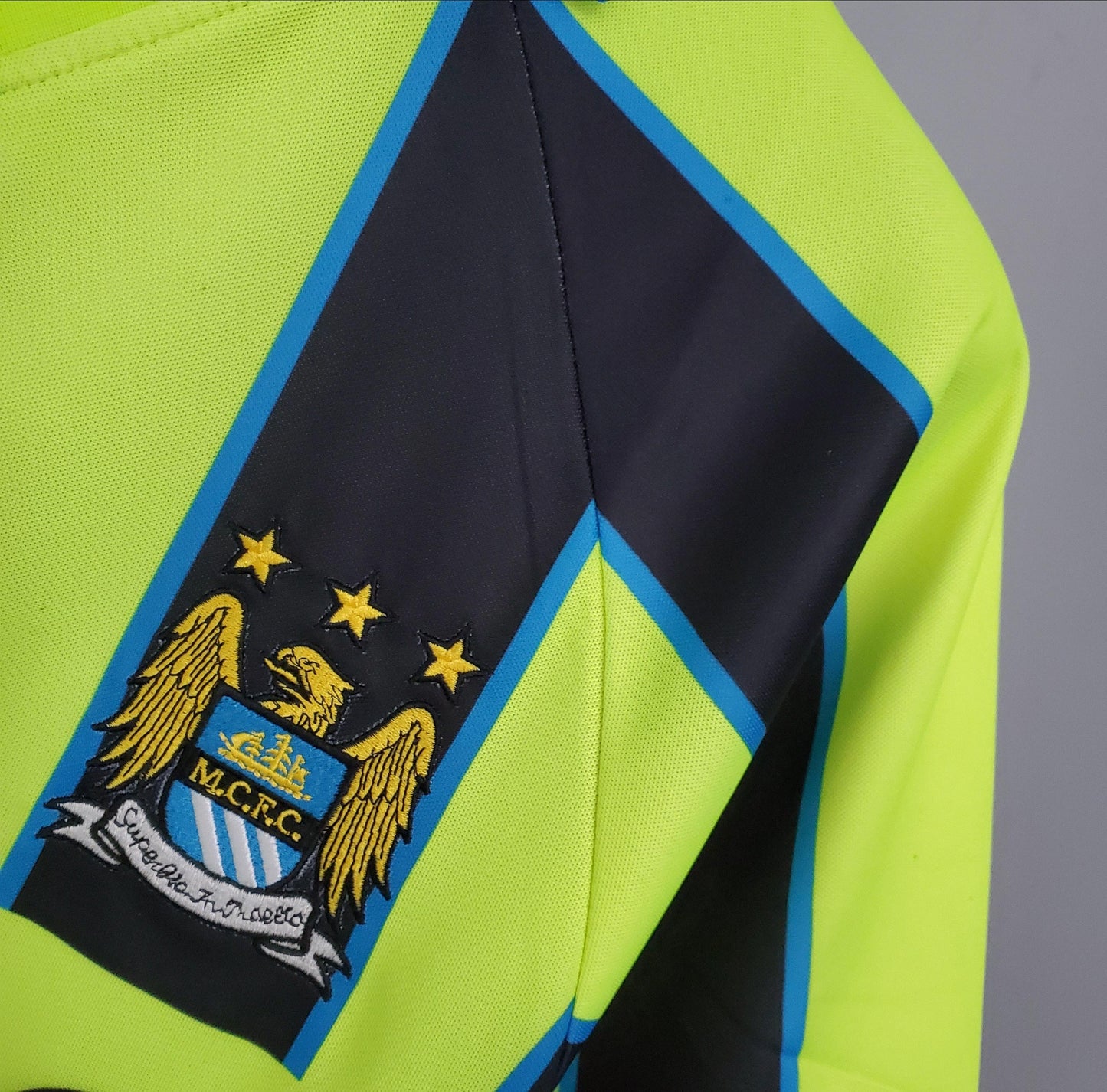 Retro Manchester City 98/99 Away Kit [Player Version]