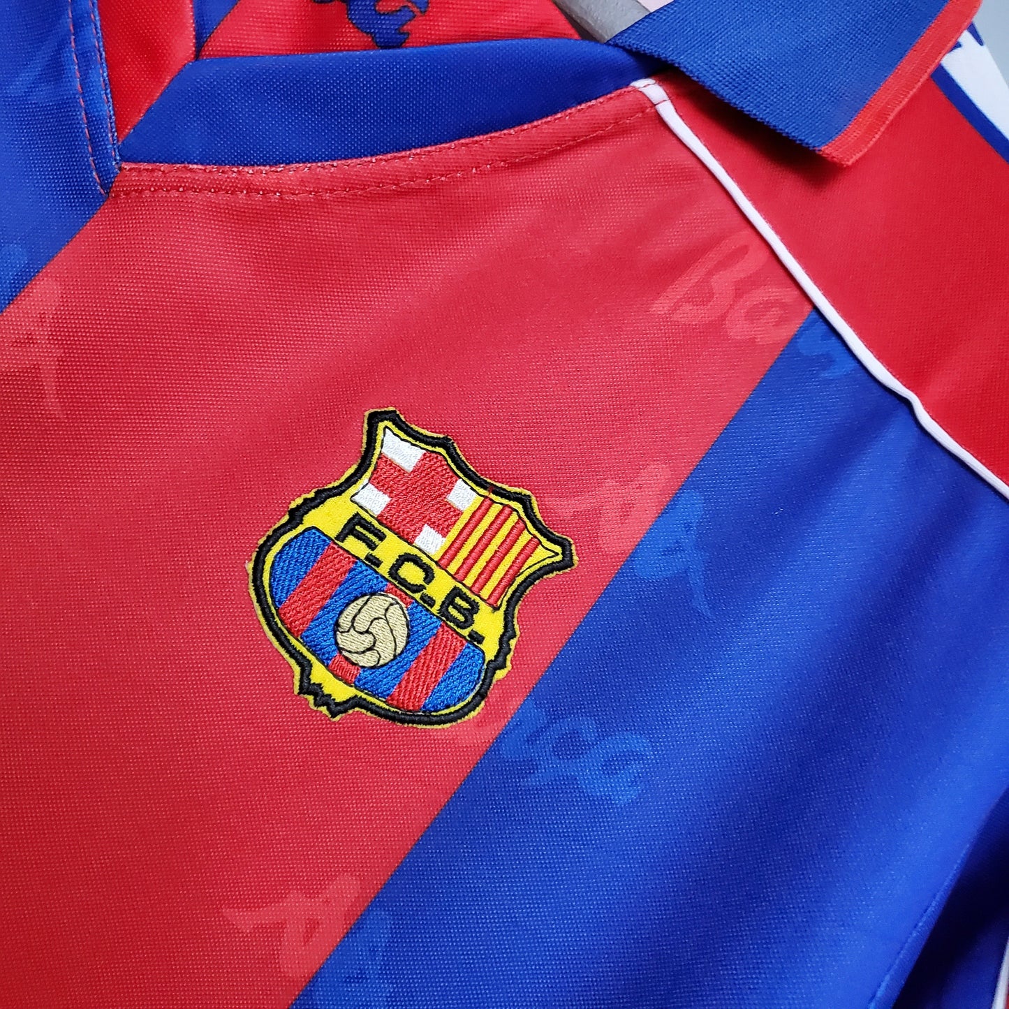 Retro Barcelona 1995 Home Kit With Shorts