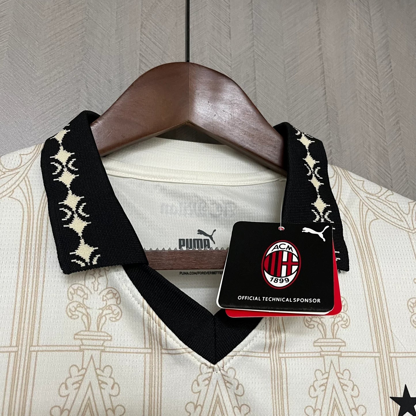 AC Milan Cream SE Jersey 24/25 With Shorts