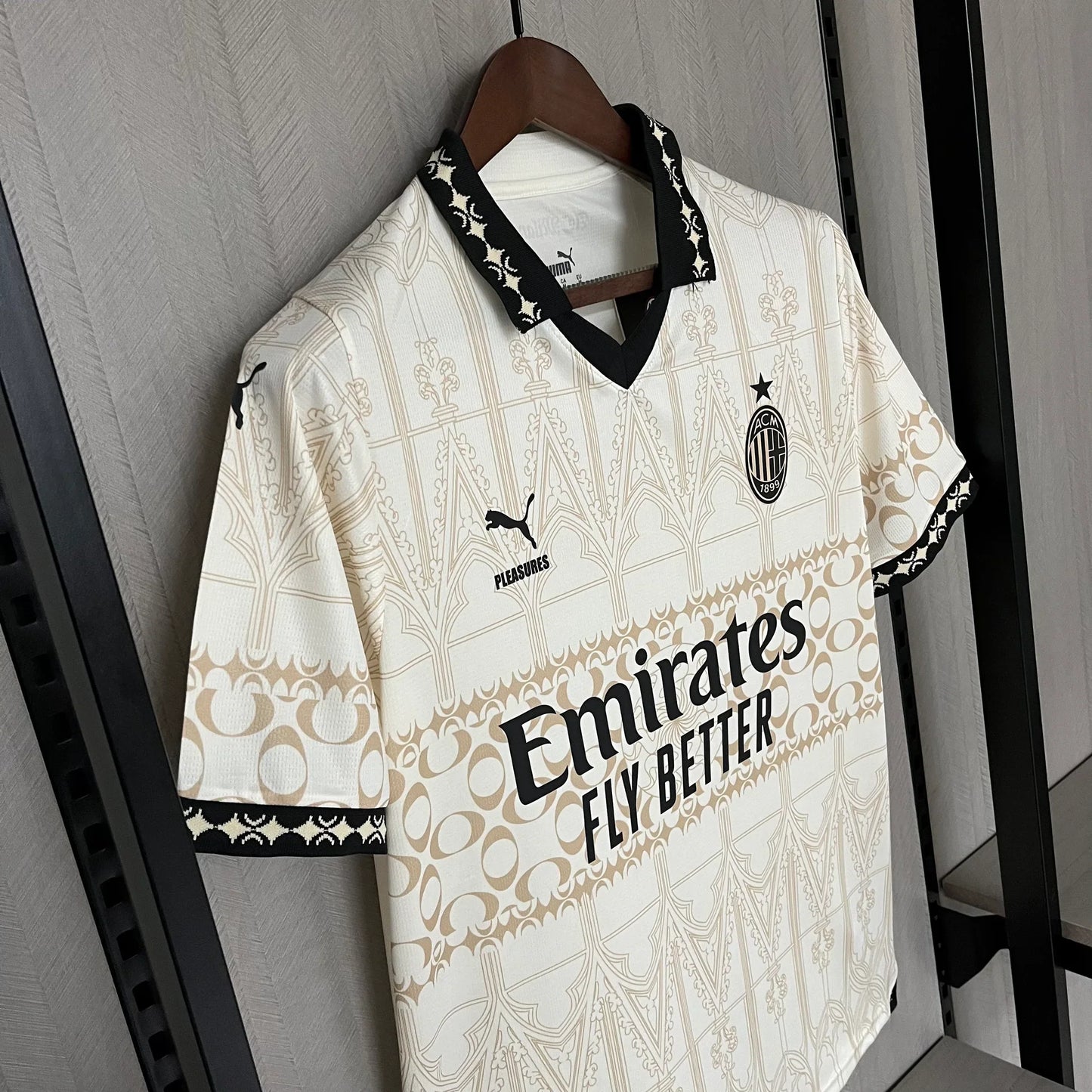 AC Milan Cream SE Jersey 24/25 With Shorts